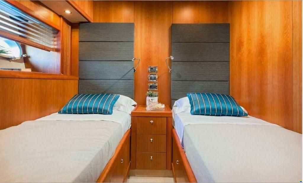 Sunseeker PREDATOR 108