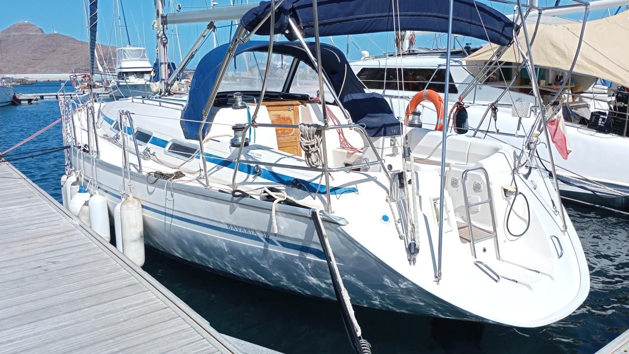bavaria 38