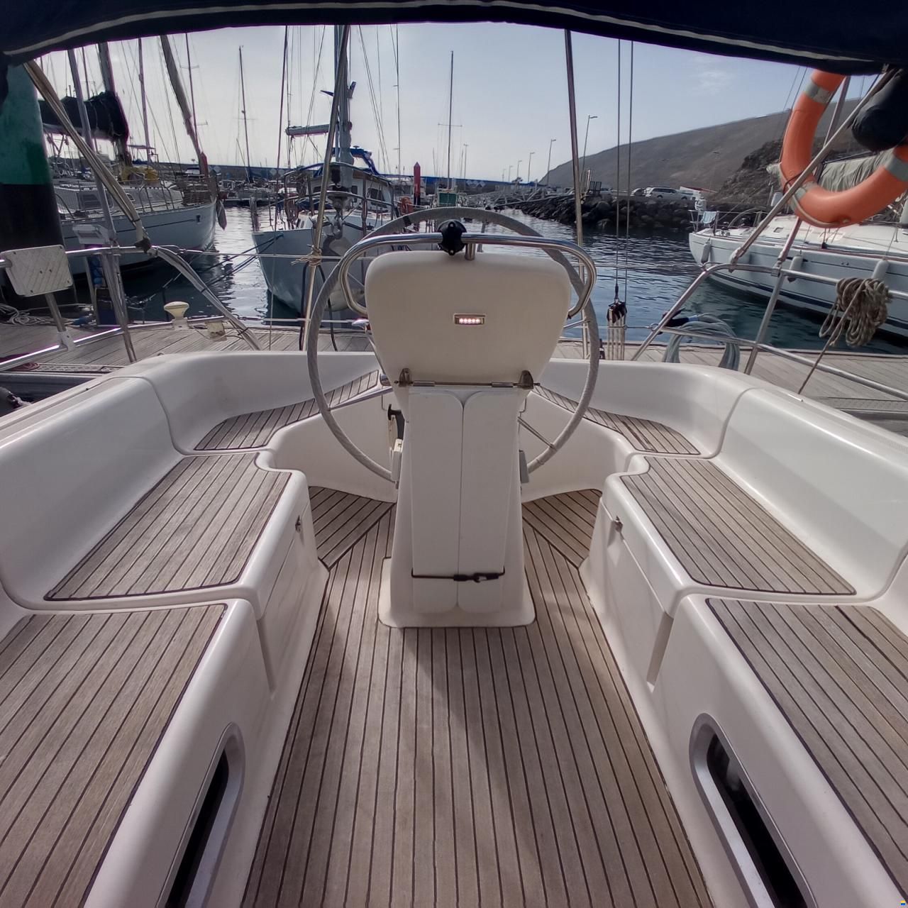 bavaria 38