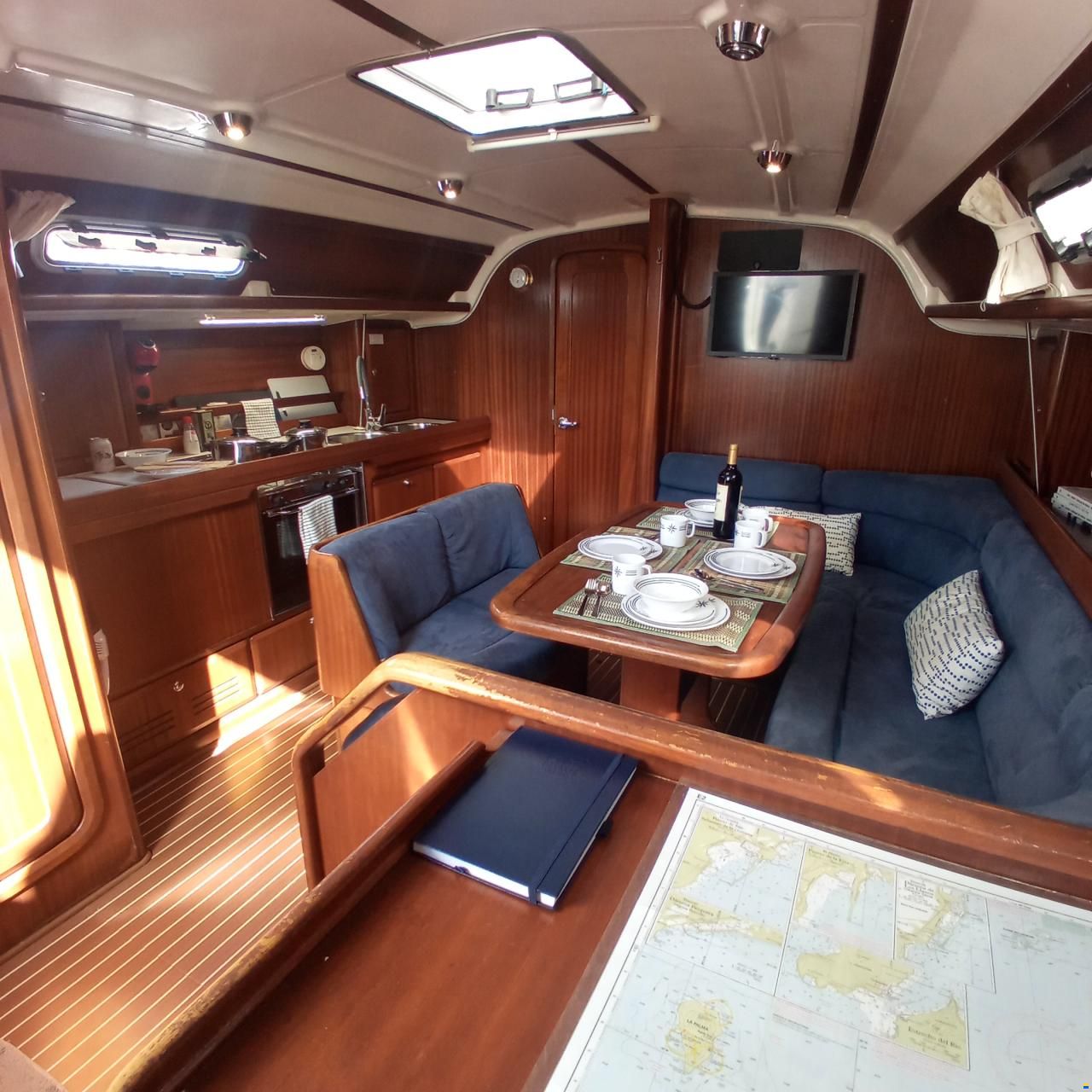bavaria 38