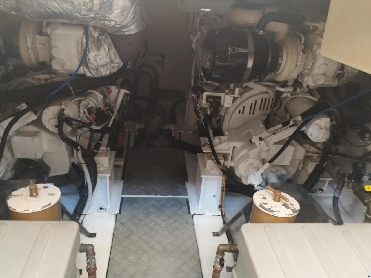 Azimut 46