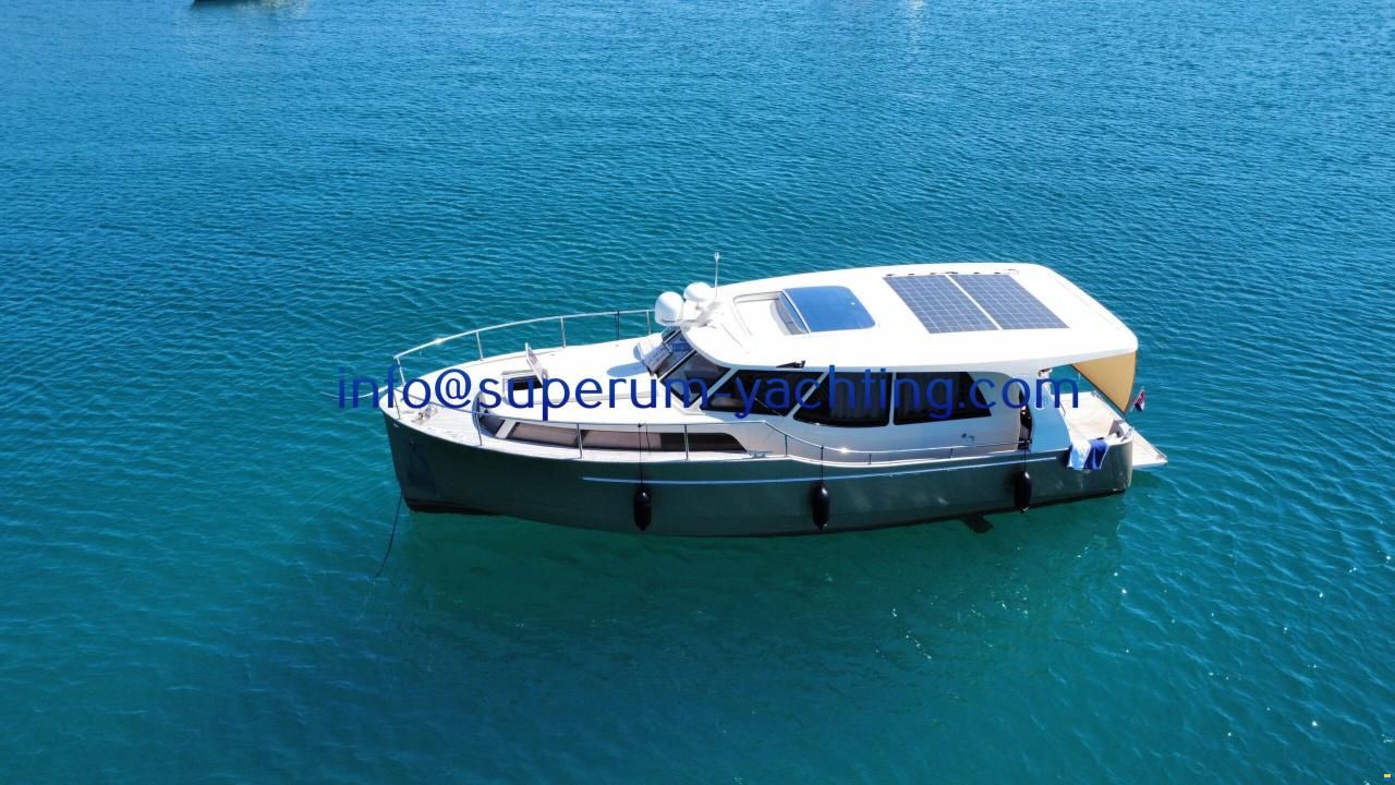 Greenline 33
