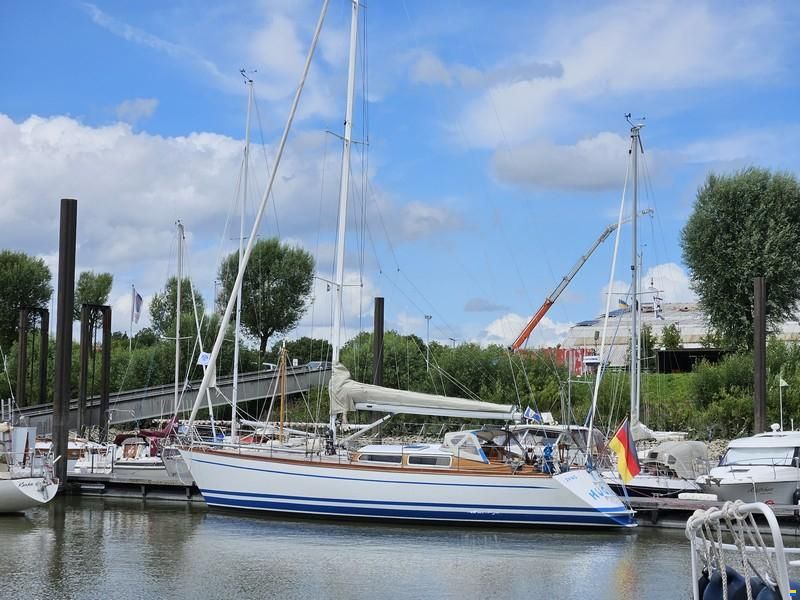 W.A. Steding SY HUGIN Steding