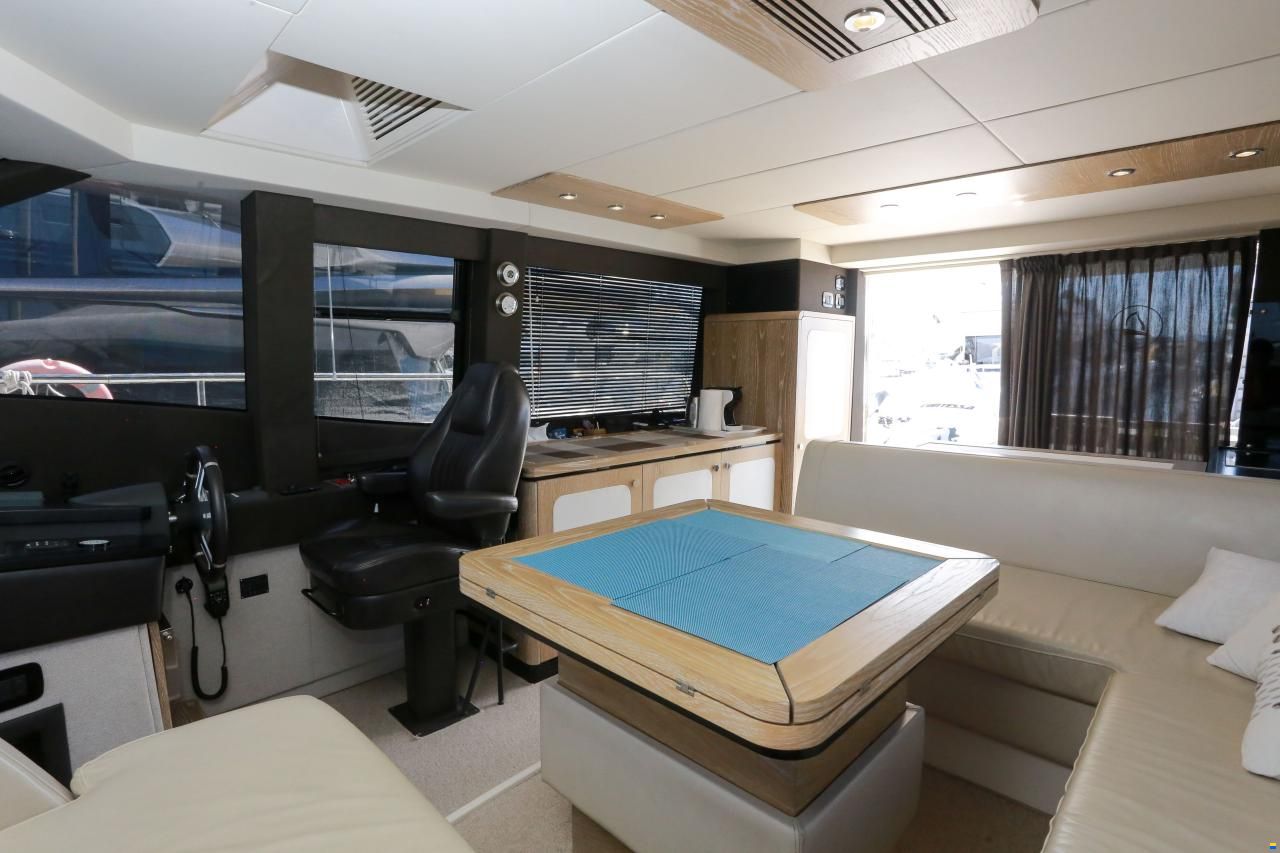 Azimut Magellano 53