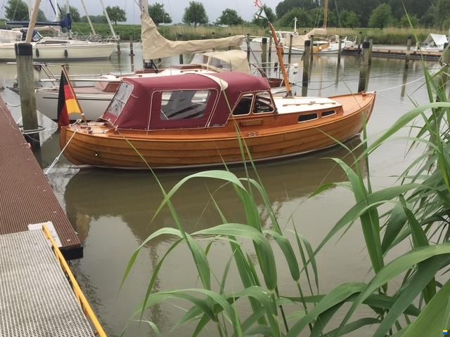 Johansson Schweden Klassisches Tuckerboot
