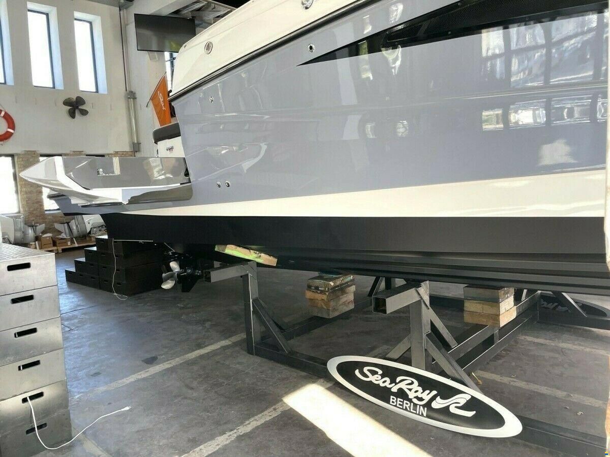 Sea Ray 400 SLX Bowrider