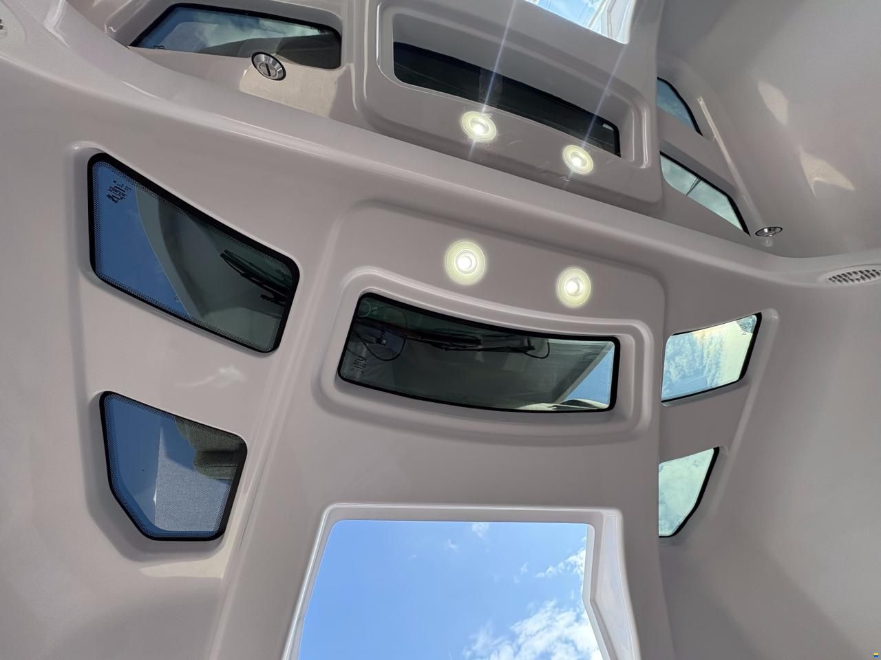 Axopar 29 XC Cross Cabin