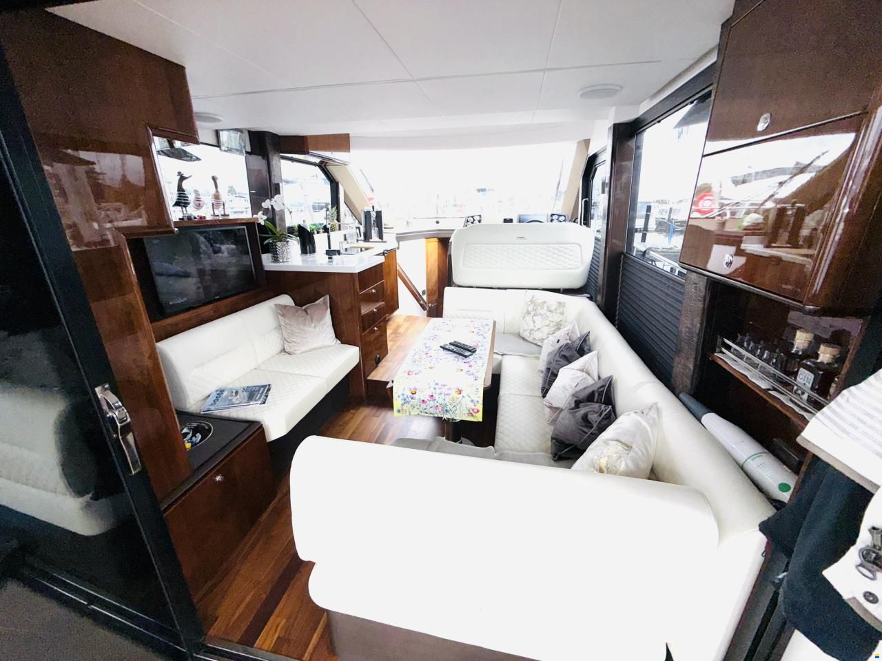 Galeon 400 Fly