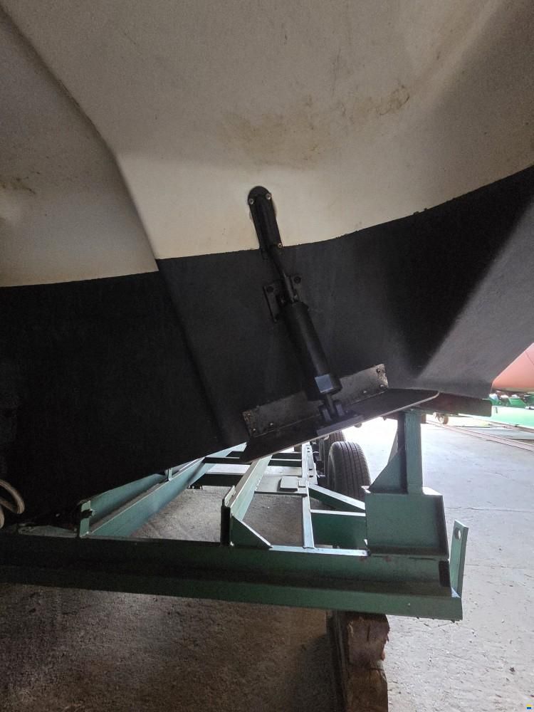 Rinker Fiesta Vee 260