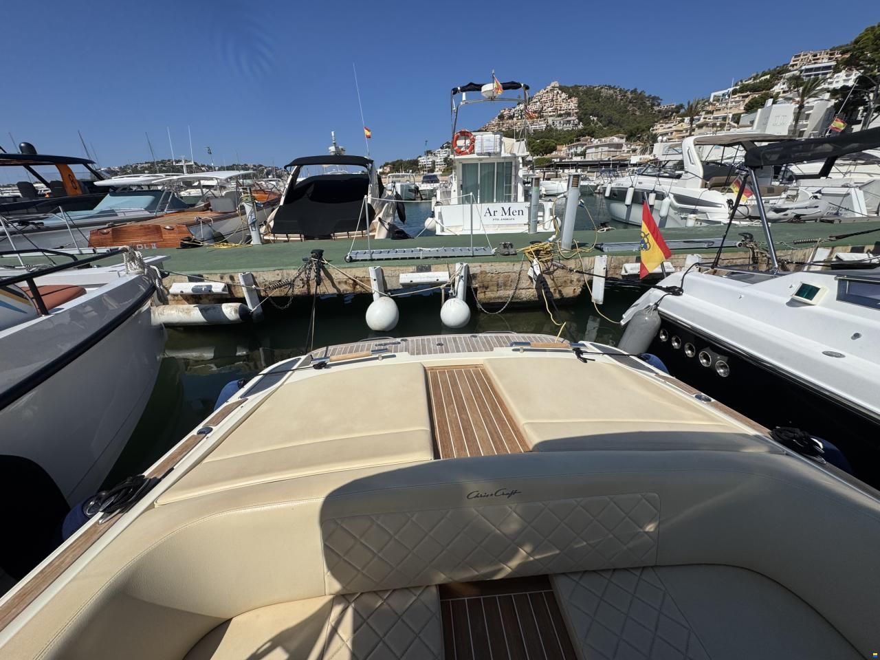 Chris Craft Corsair 28