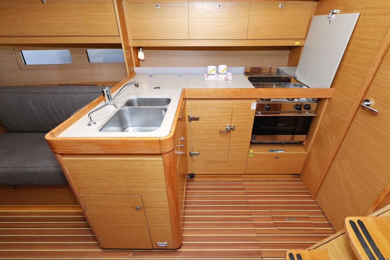 Dufour 412