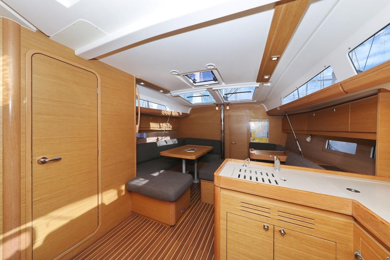 Dufour 412