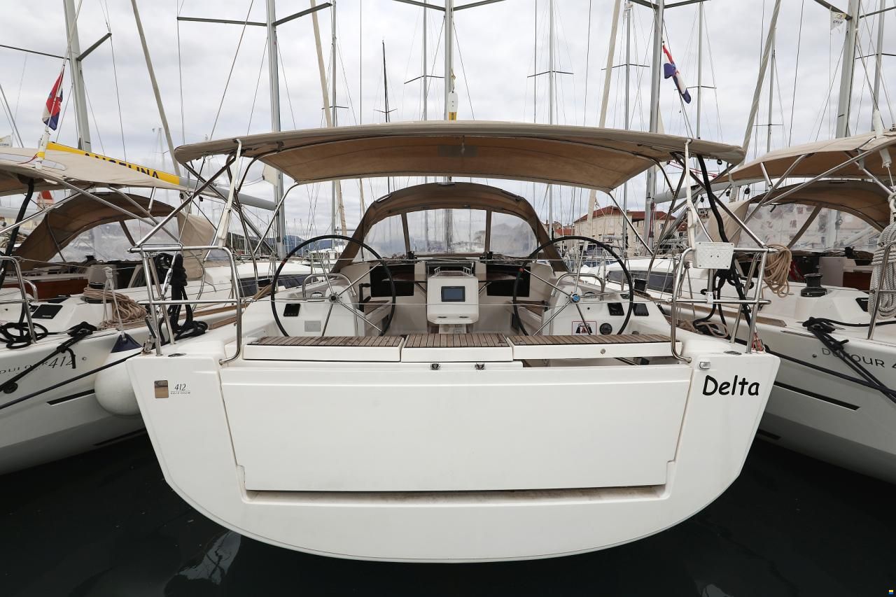 Dufour 412