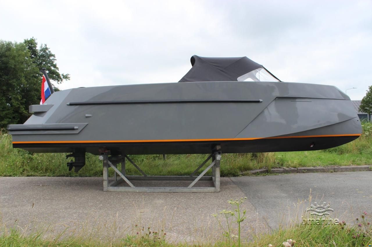 Elite 717 Tender