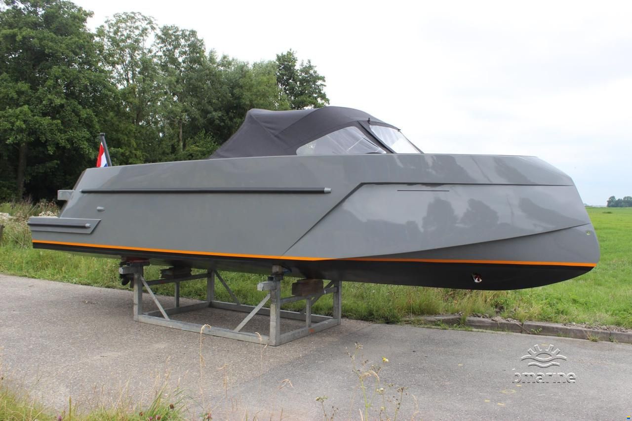 Elite 717 Tender