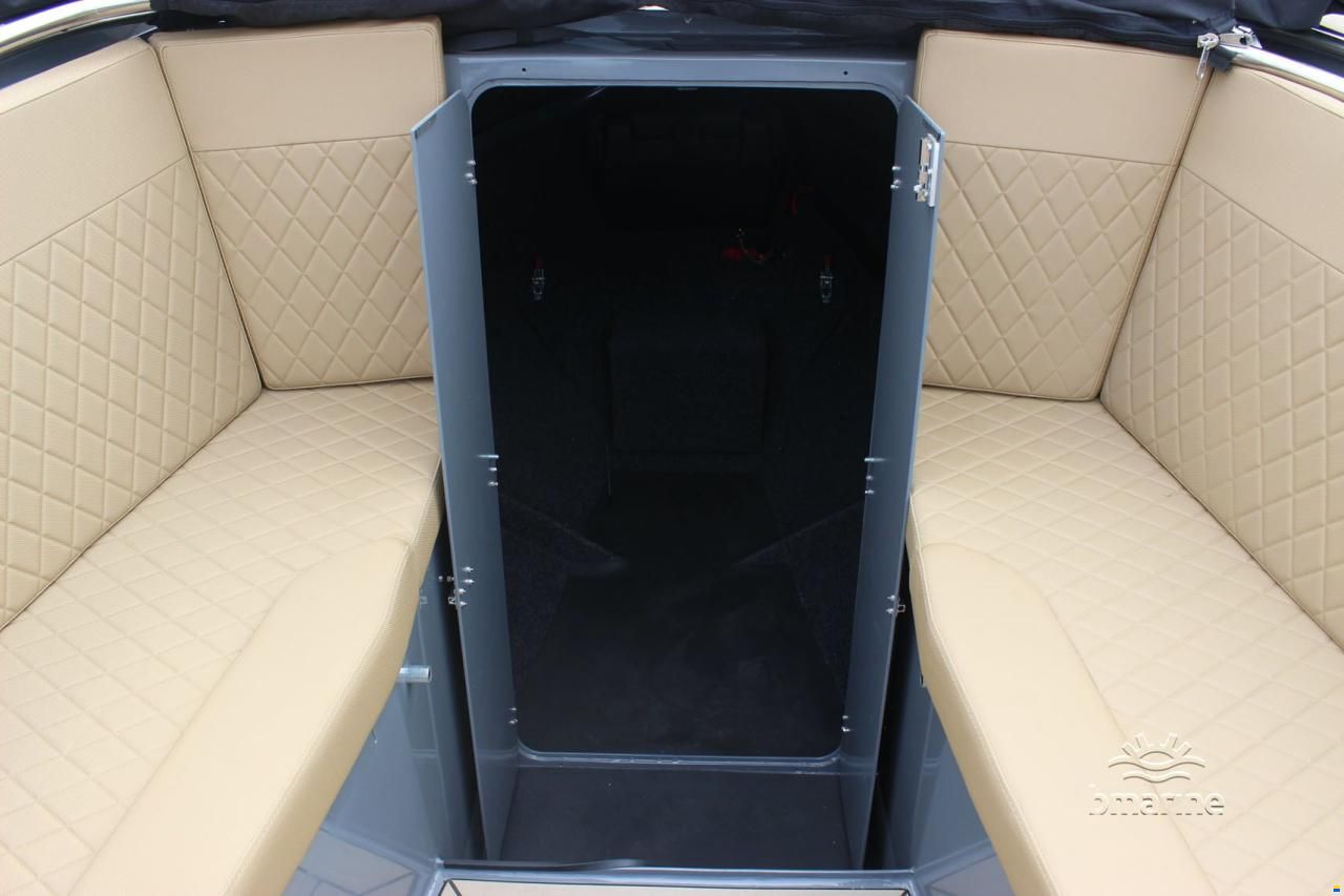 Elite 717 Tender