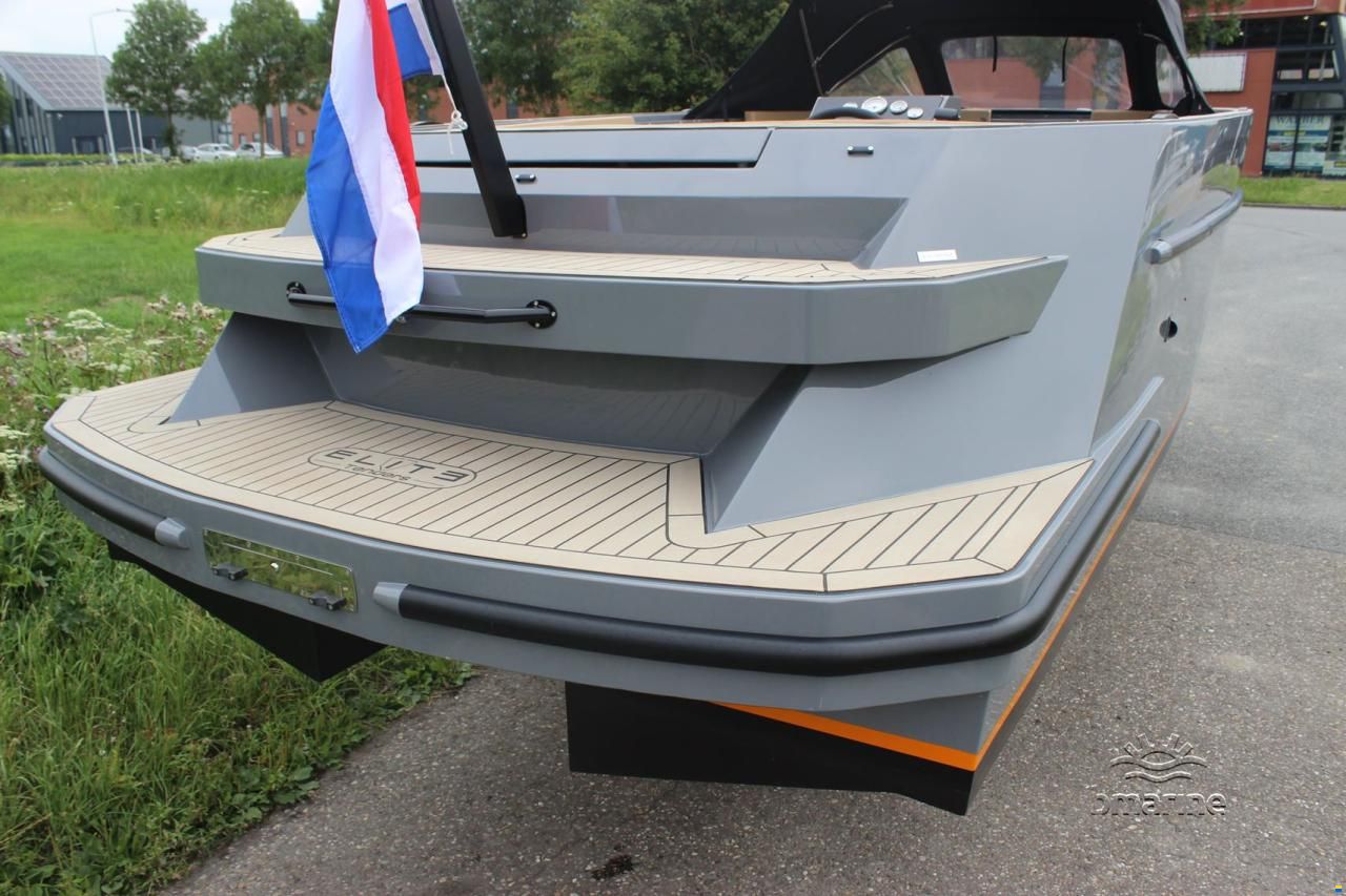Elite 717 Tender
