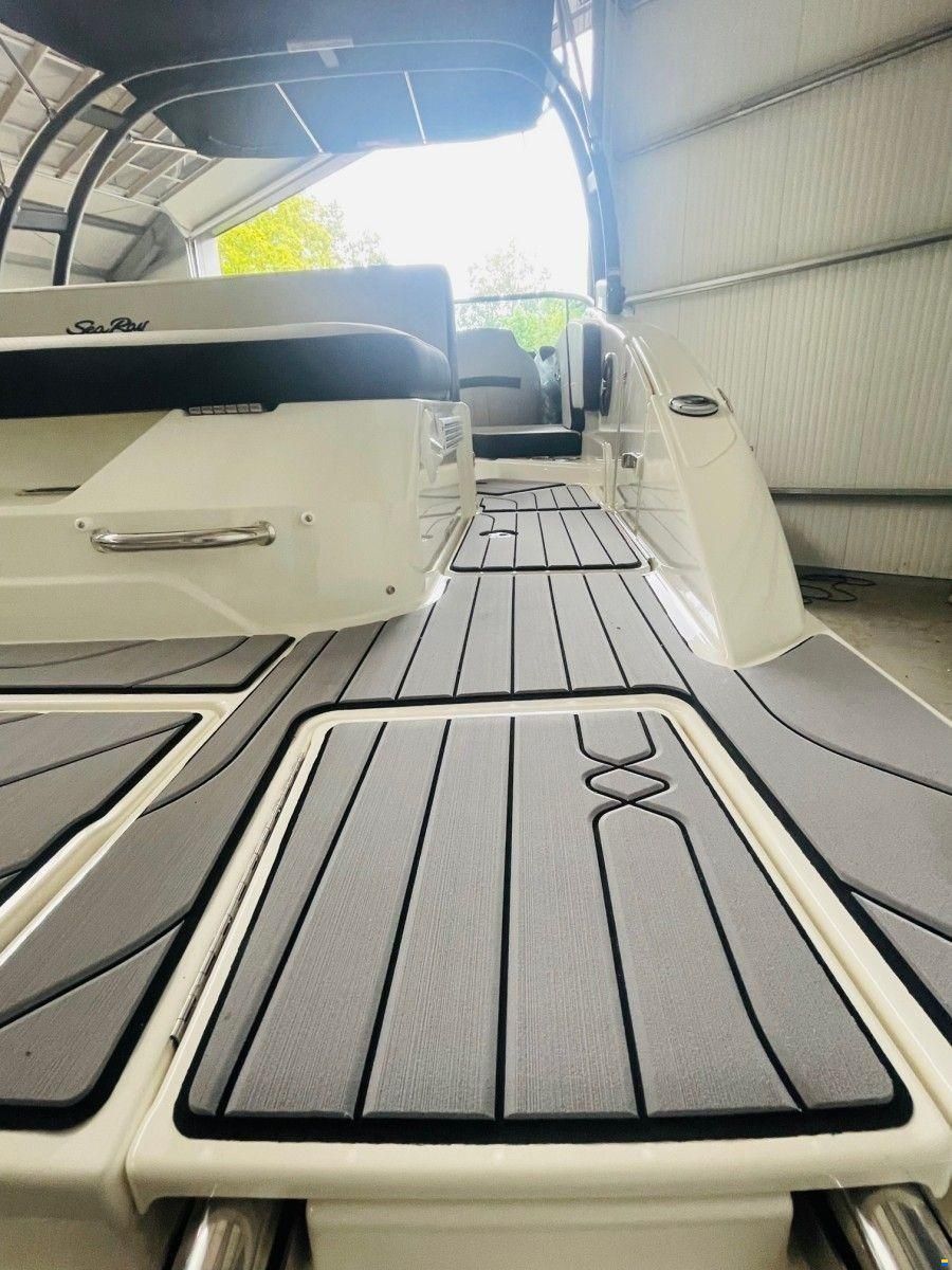 Sea Ray 210 SPXE