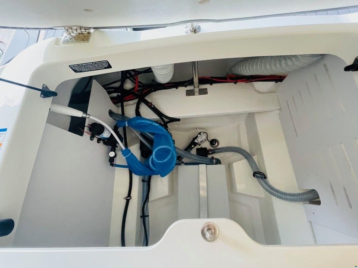 Sea Ray 210 SPOE