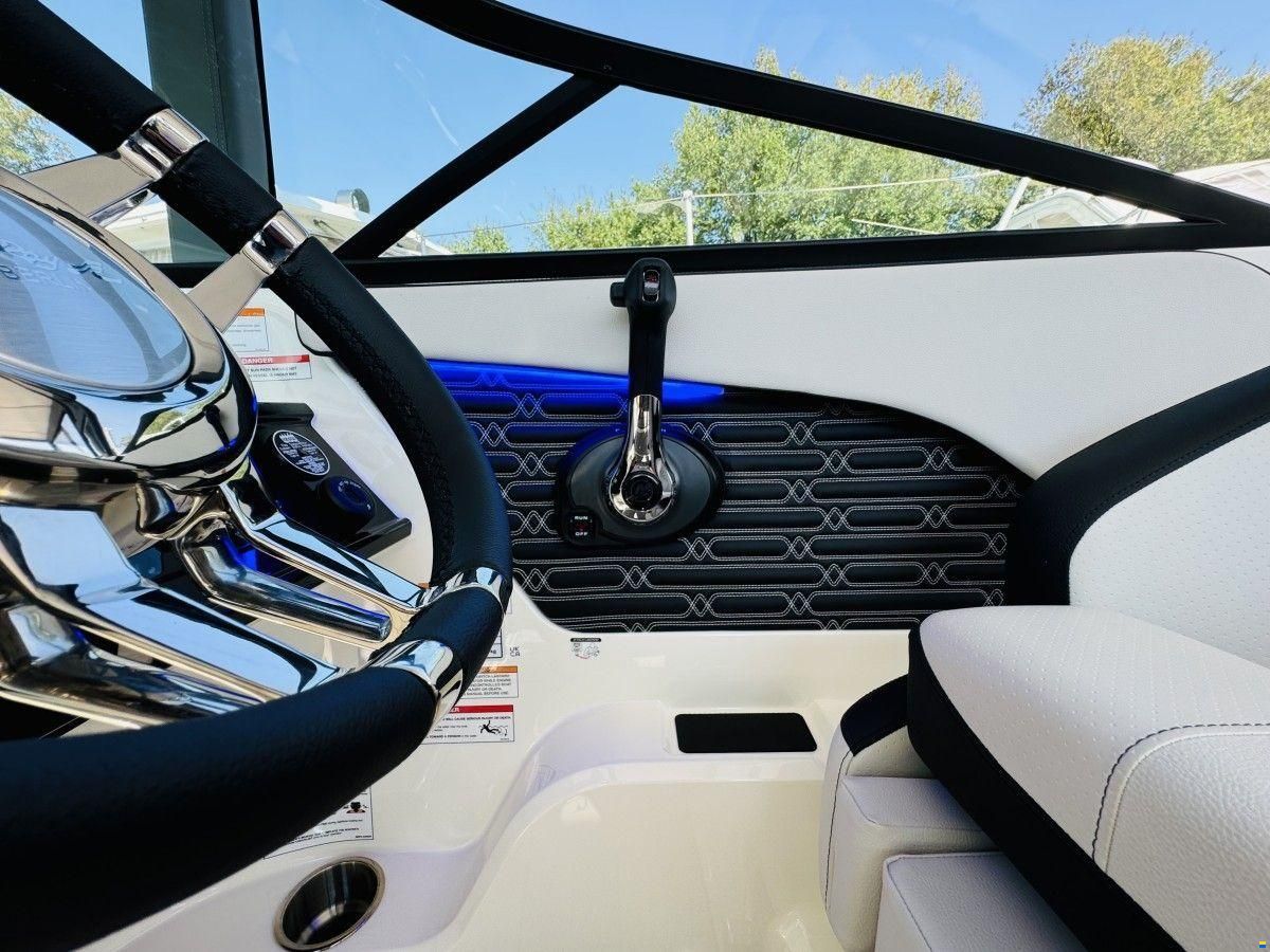 Sea Ray 210 SPXE SPN