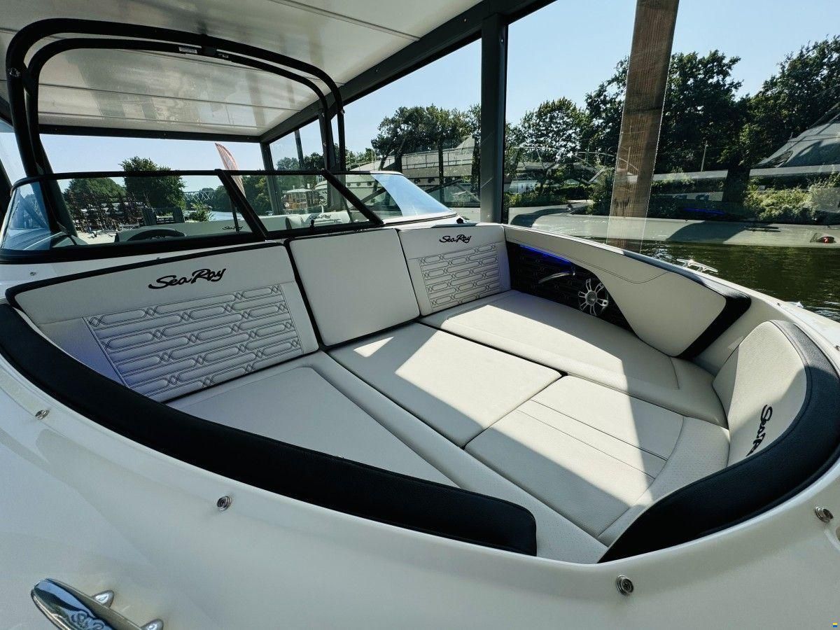 Sea Ray 210 SPXE SPN