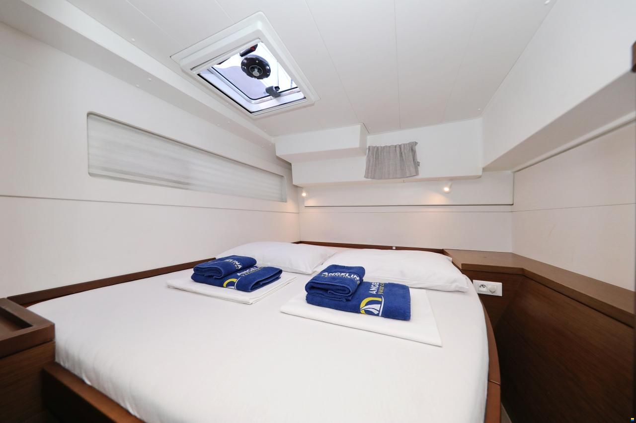Lagoon 40