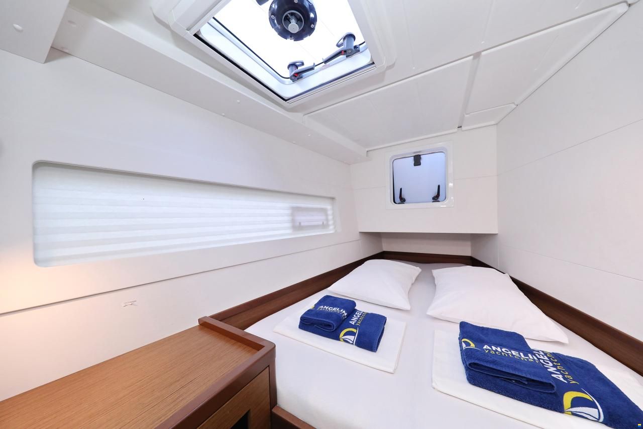 Lagoon 40