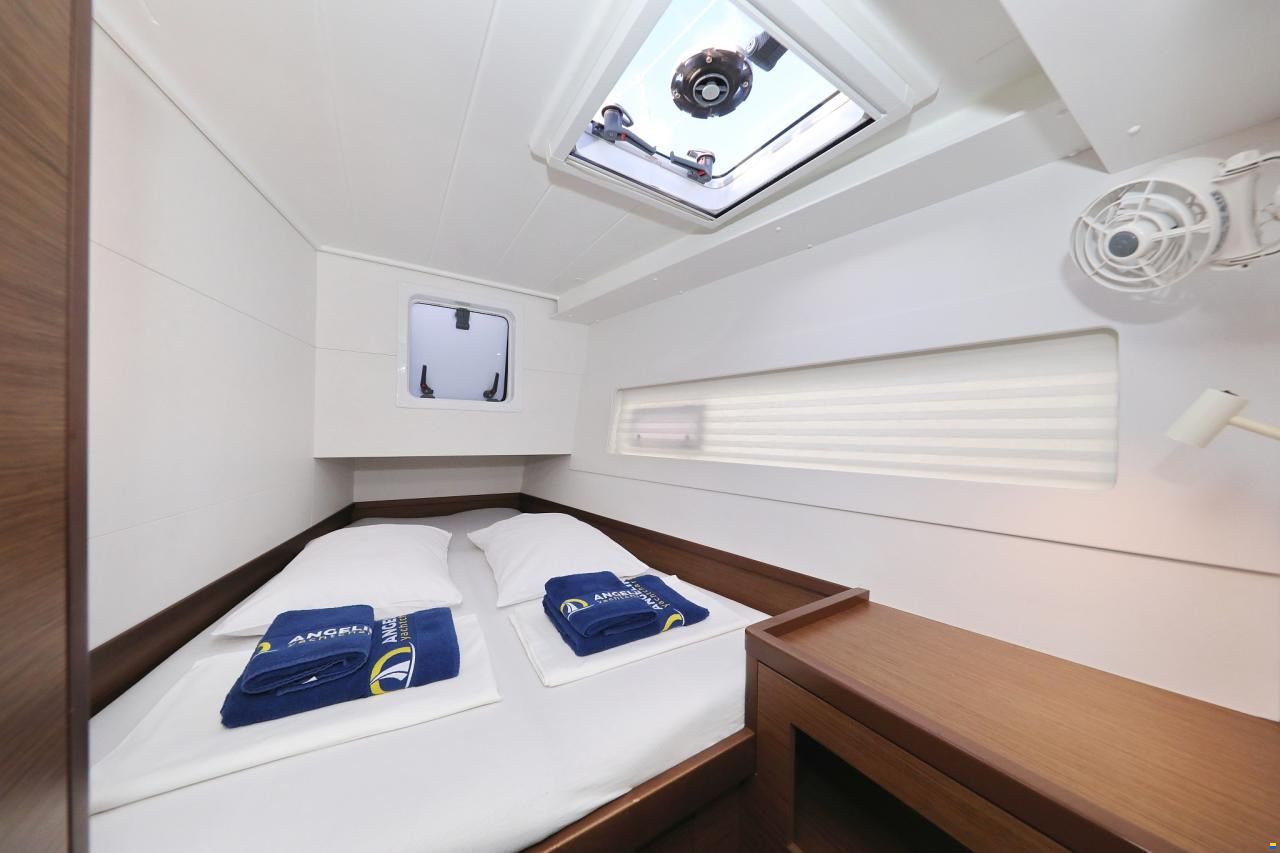 Lagoon 40