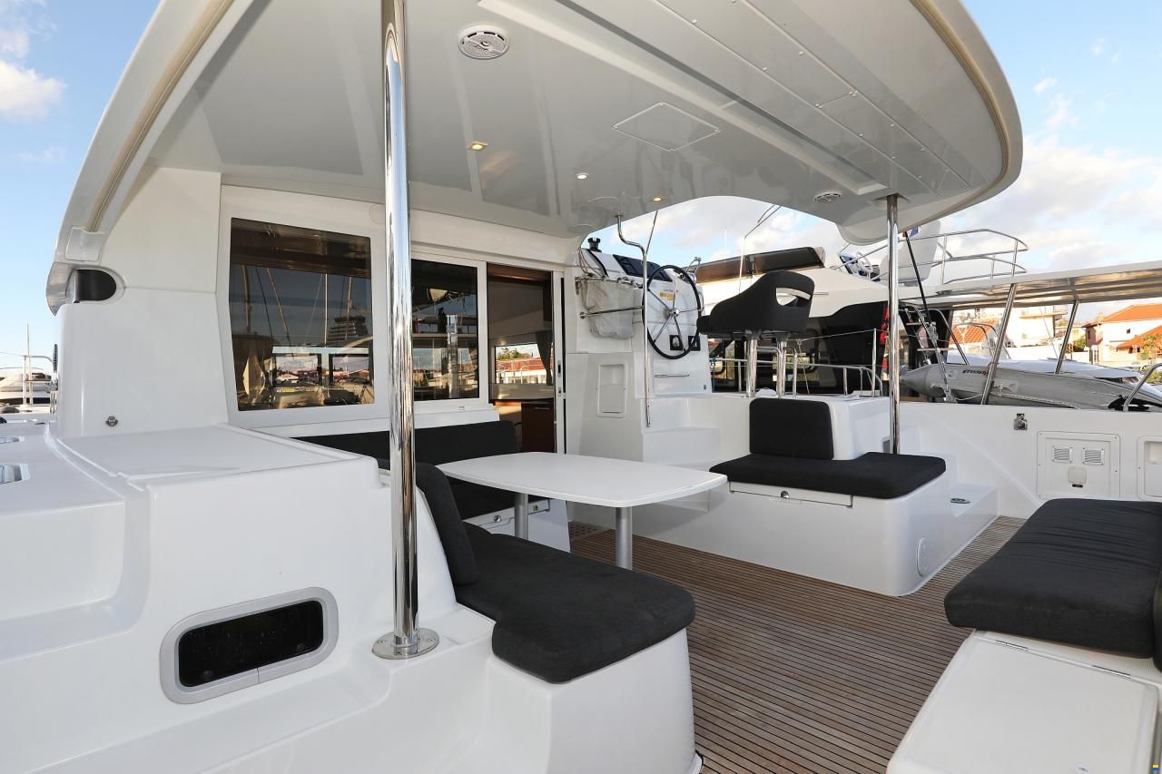 Lagoon 40