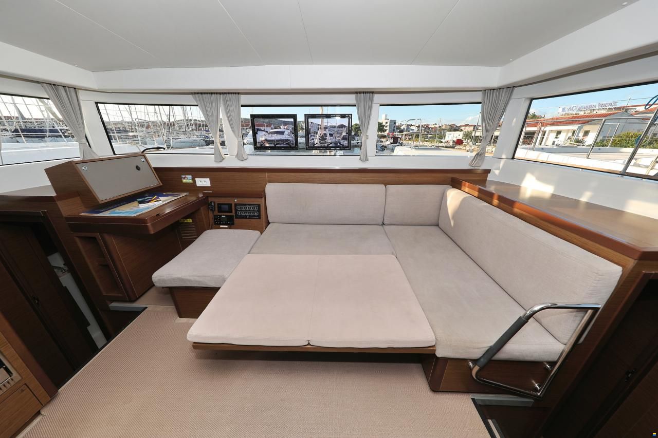 Lagoon 40