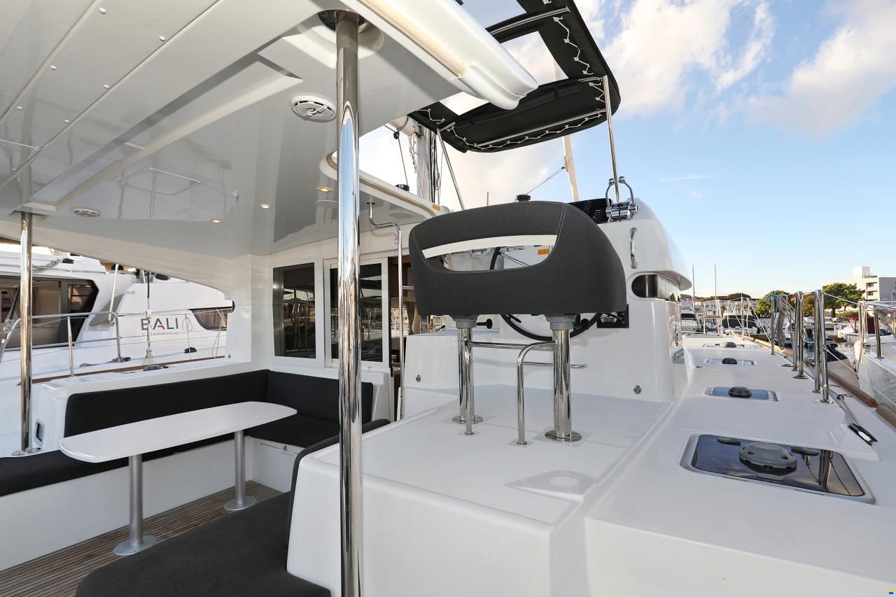 Lagoon 40
