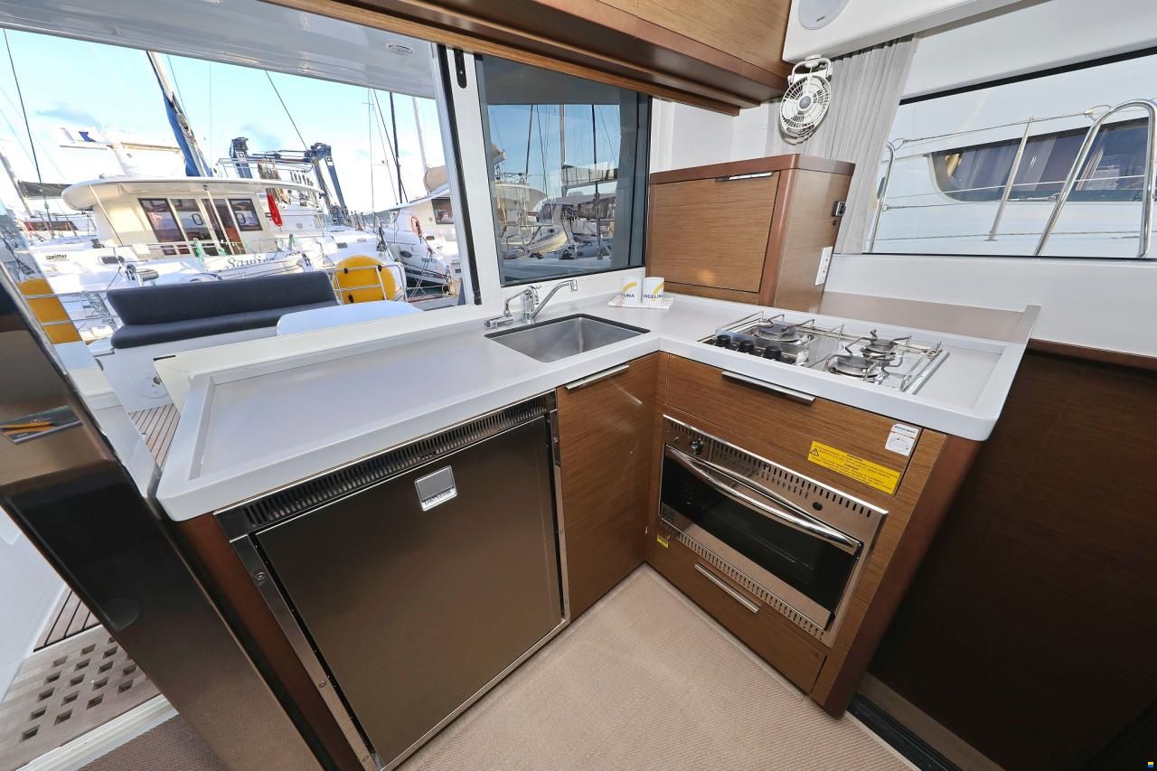 Lagoon 40