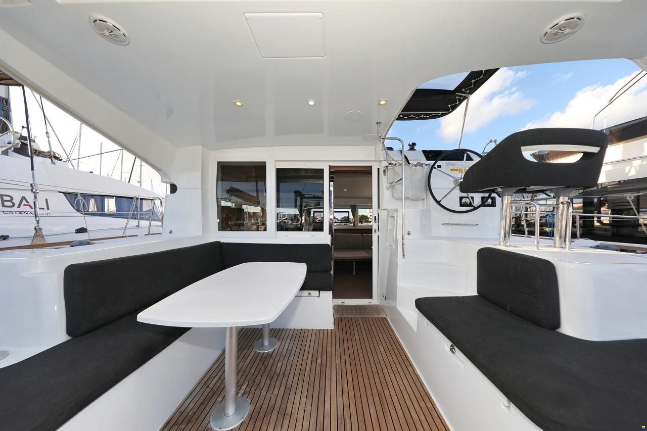 Lagoon 40