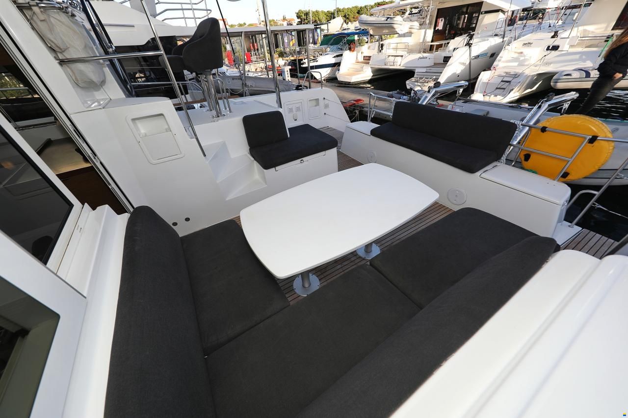 Lagoon 40