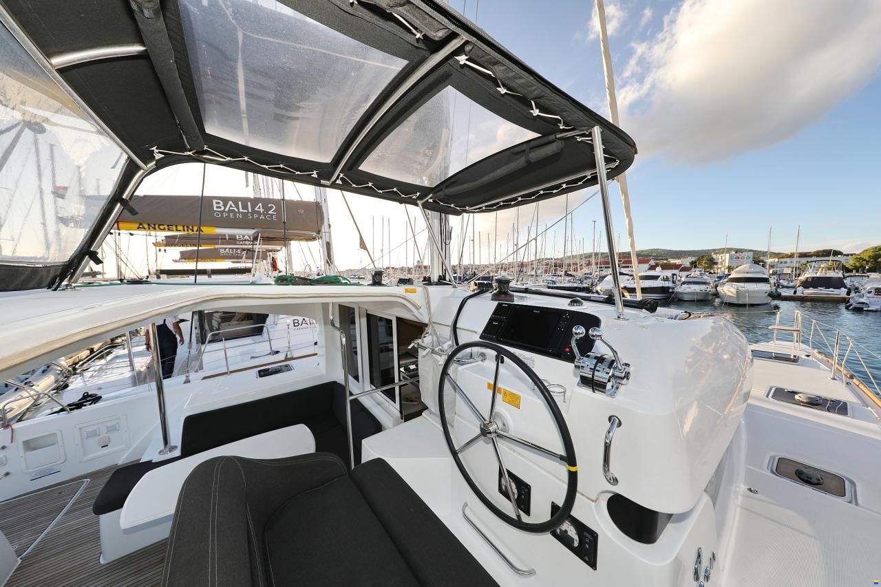 Lagoon 40