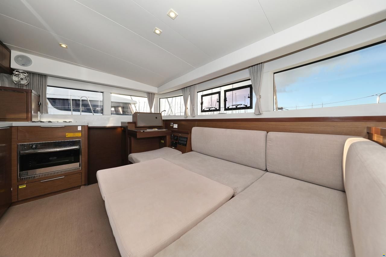 Lagoon 40