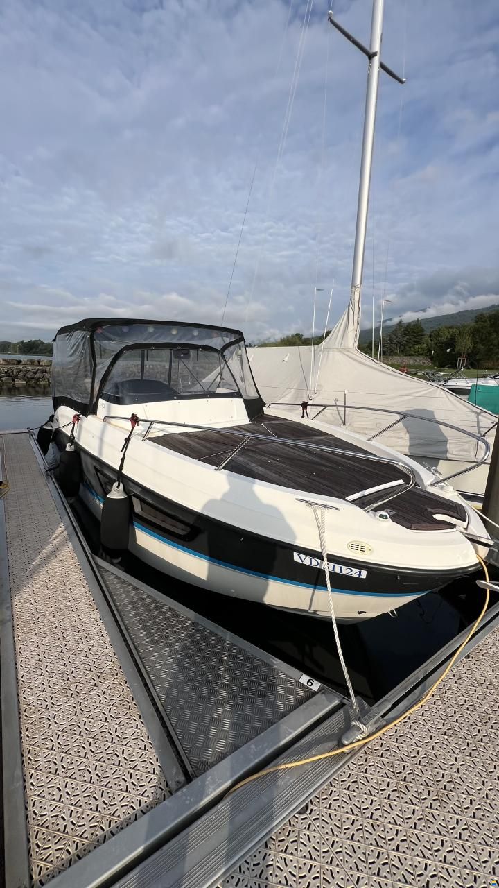 Quicksilver 805 Sundeck