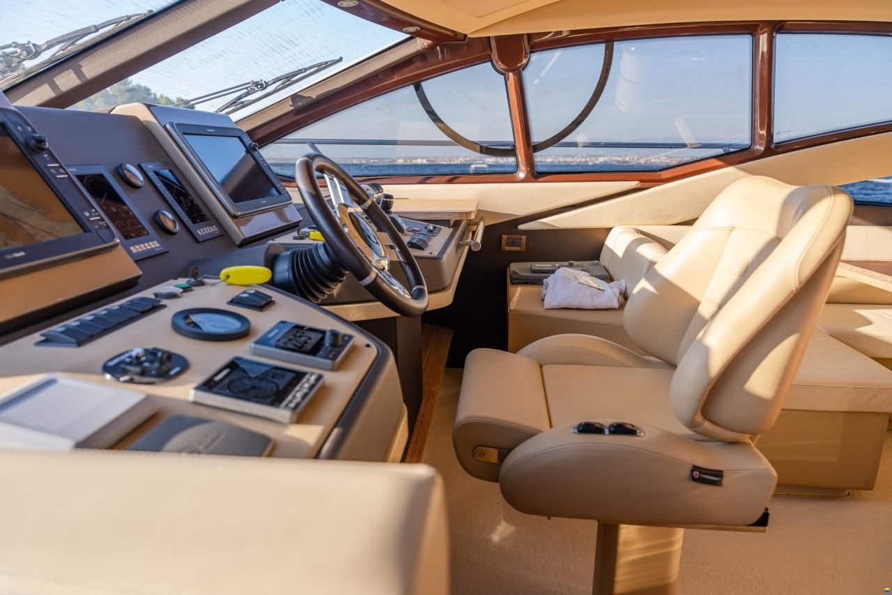 Azimut 60