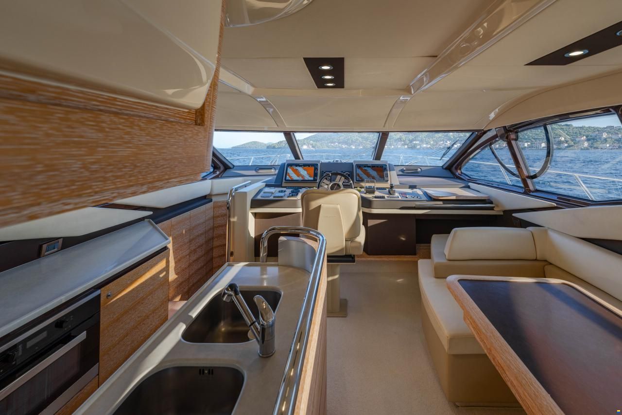 Azimut 60