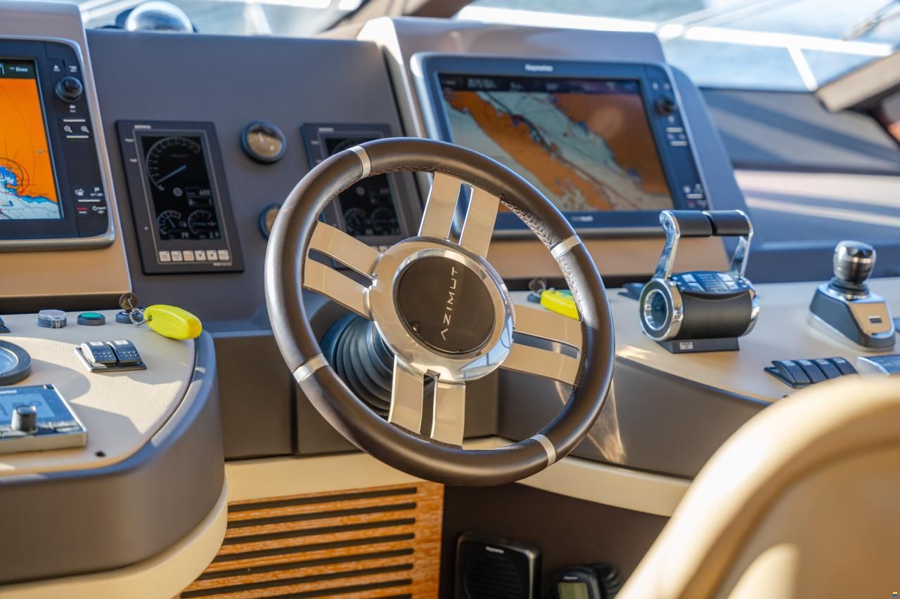 Azimut 60