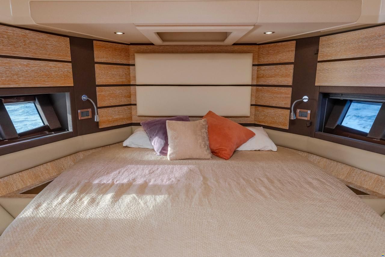 Azimut 60
