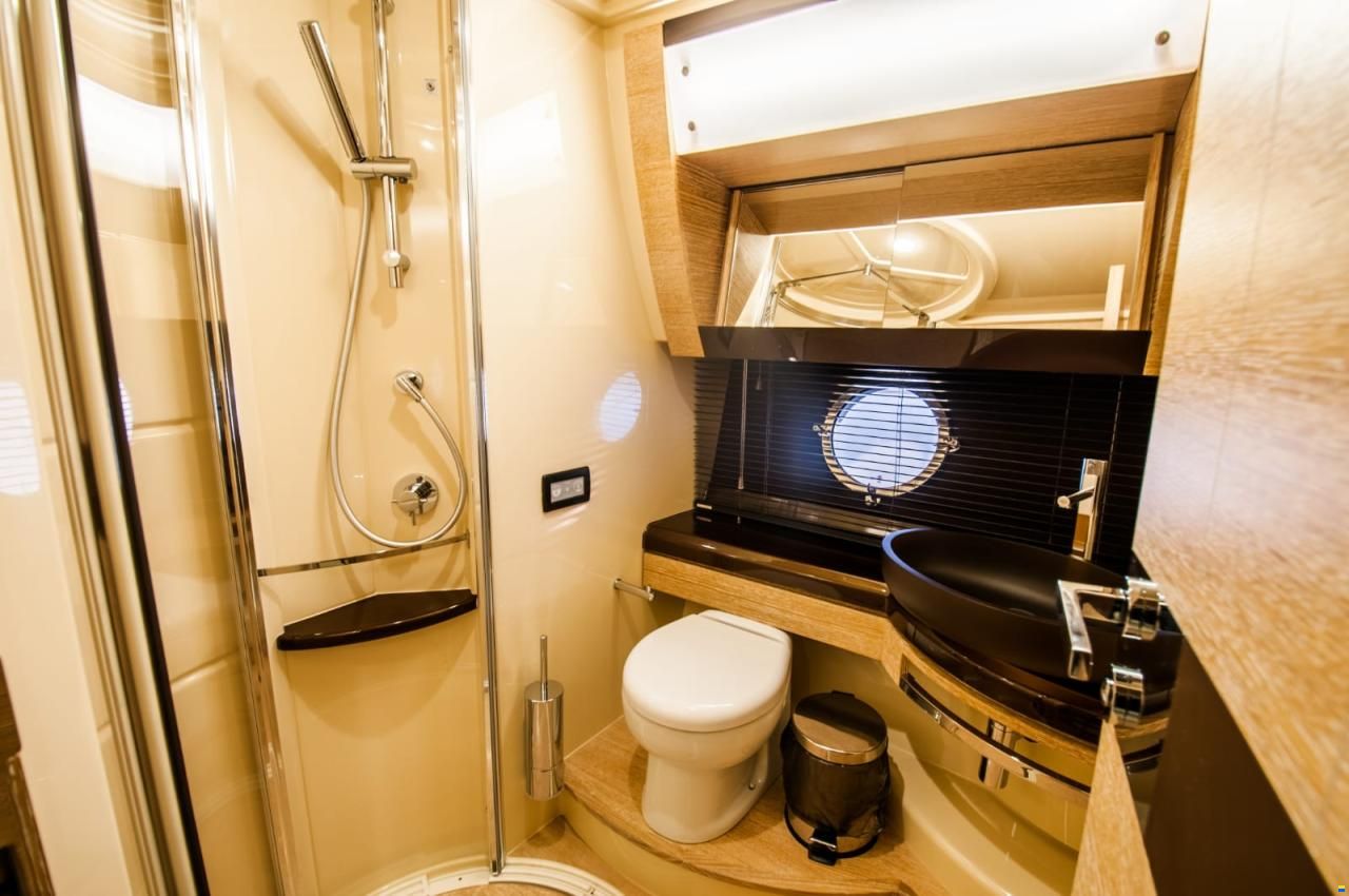 Azimut 60