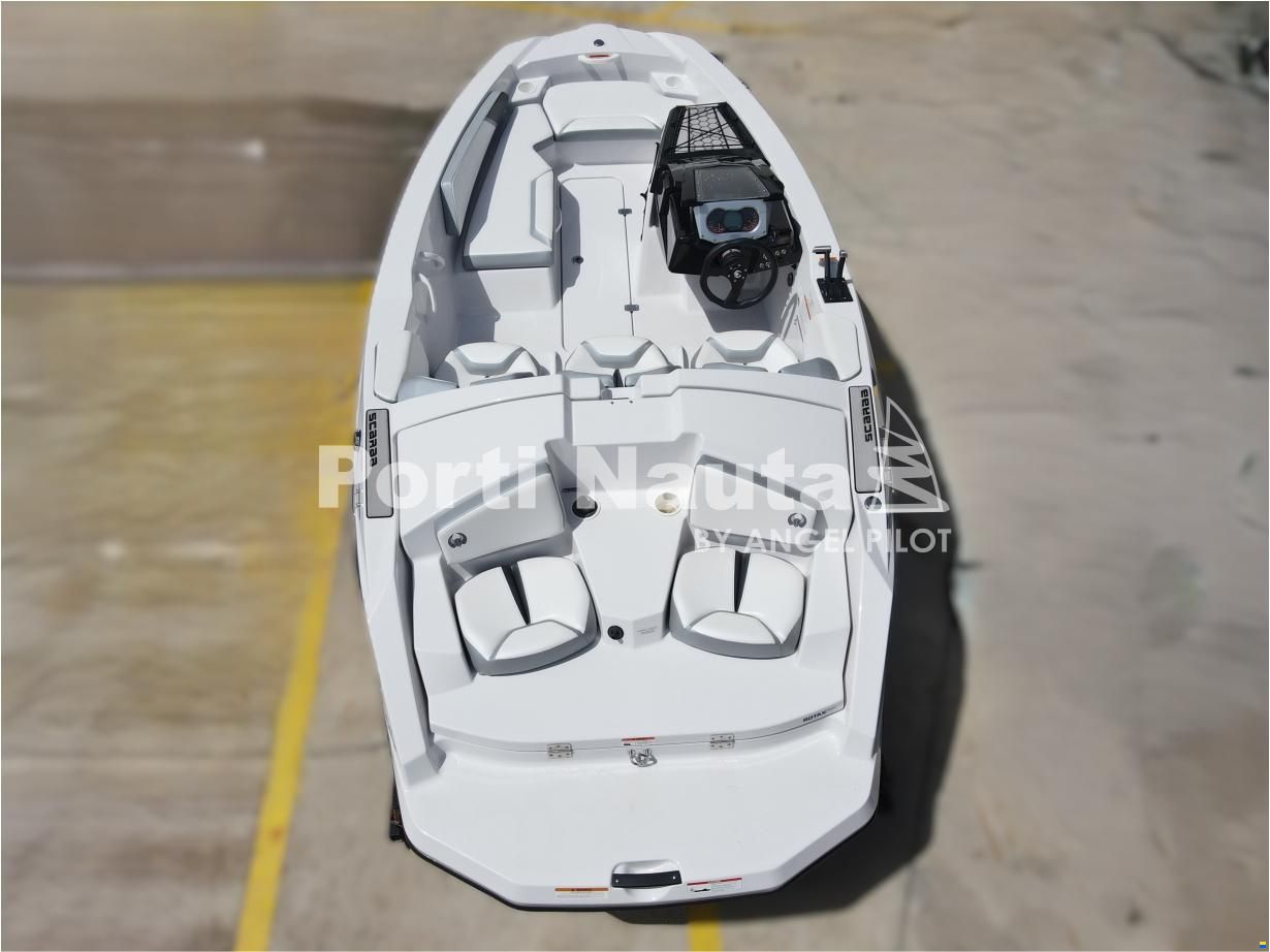 Scarab 156G