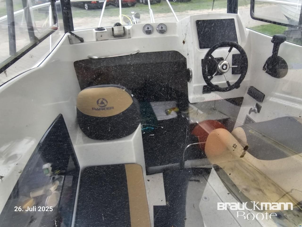 Parker Marine 660 Pilothouse