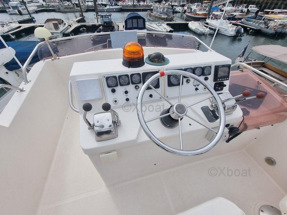 Riviera 33 FLYBRIDGE
