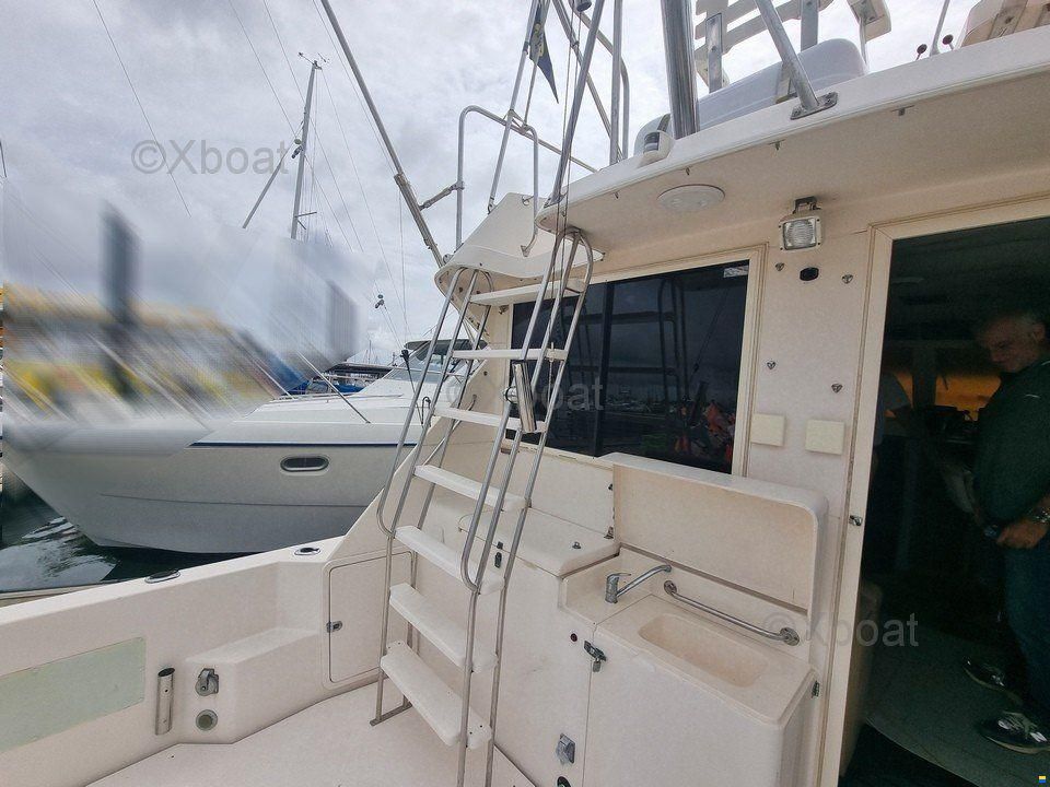 Riviera 33 FLYBRIDGE