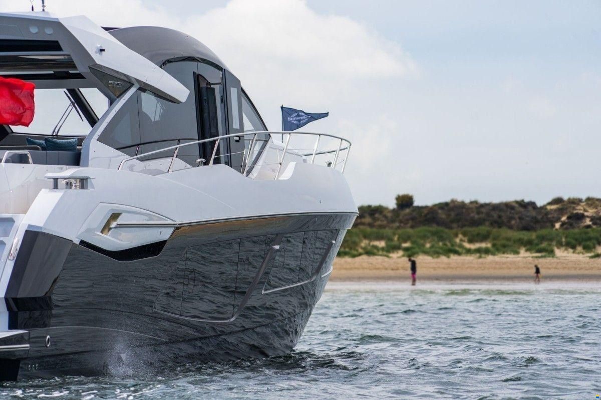 Sunseeker Predator 74 XPS