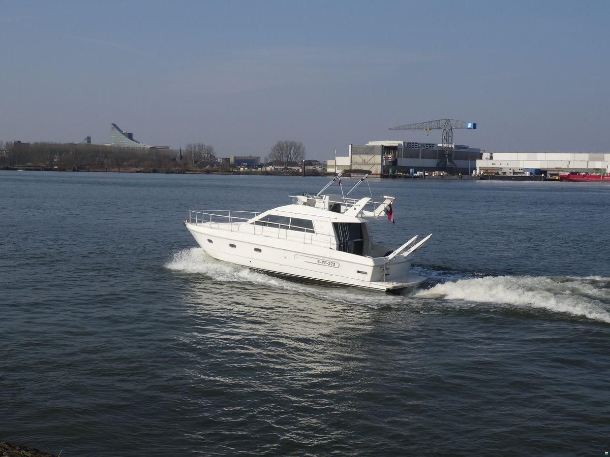 Jeanneau Yarding Yacht 36 Fly