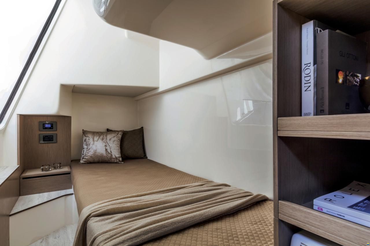 Absolute Navetta 48