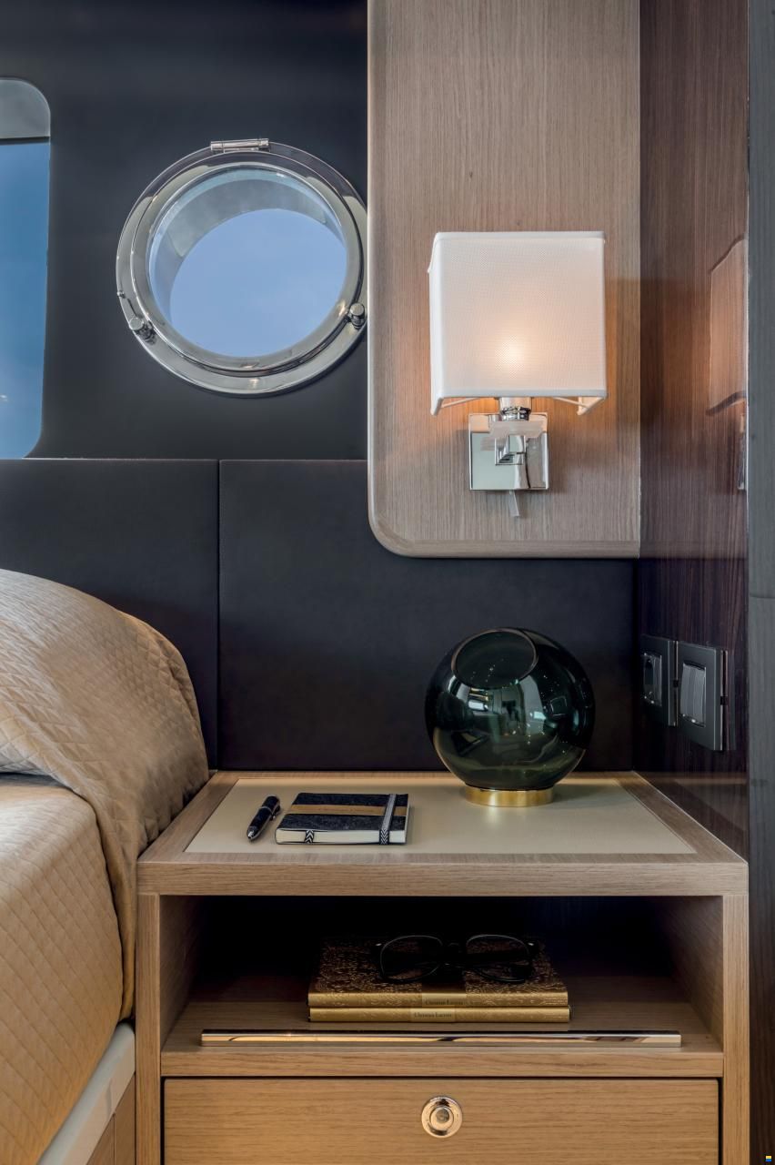 Absolute Navetta 48